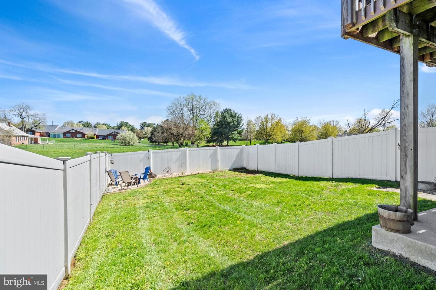 222 Lily Court photo 16
