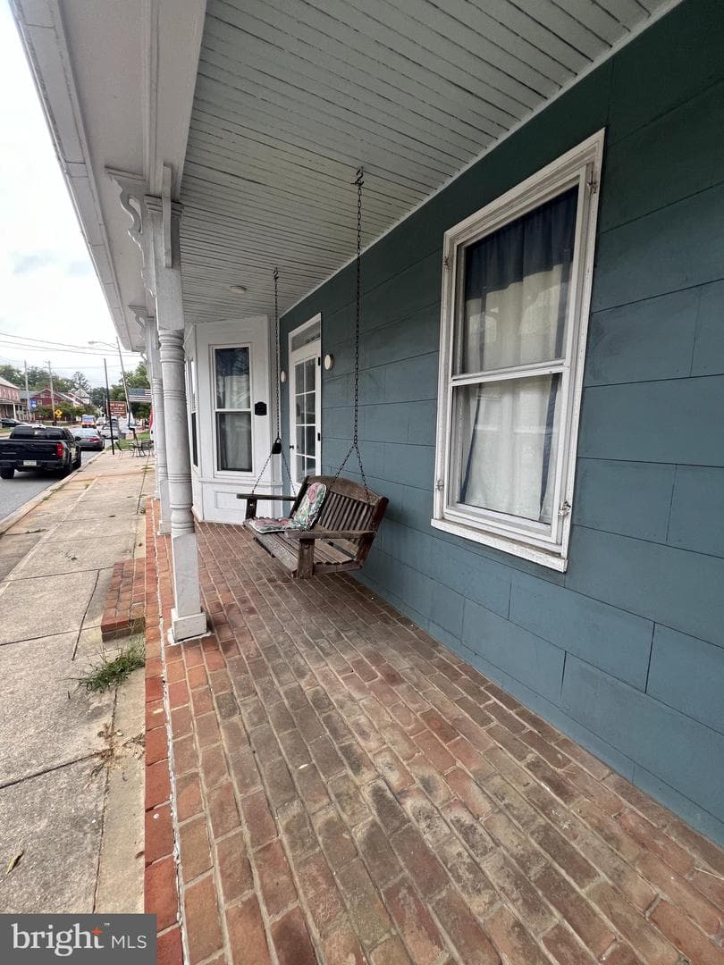 117 E Main Street photo 9