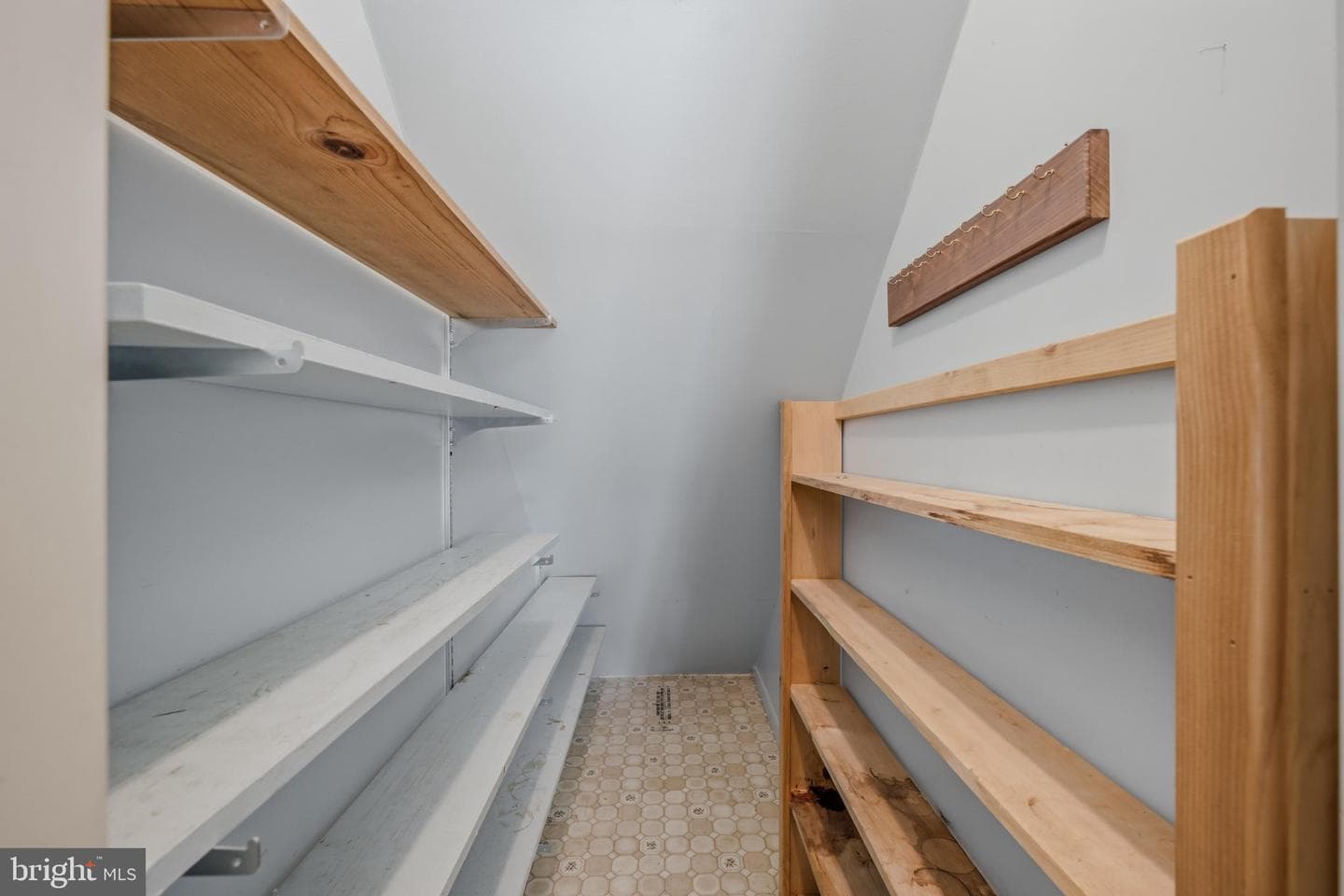 11728 White Hall Road photo 17
