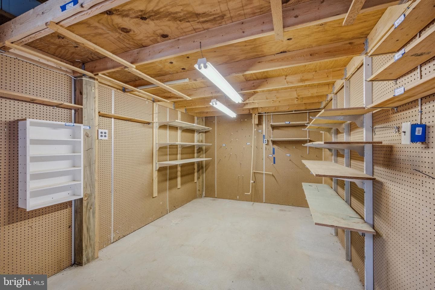 11728 White Hall Road photo 8