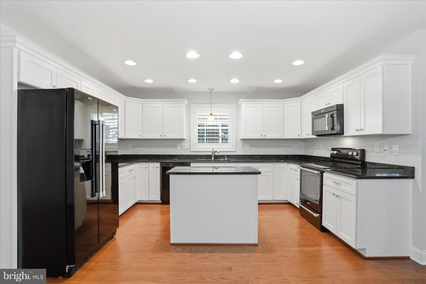 9723 Cobble Stone Court photo 4