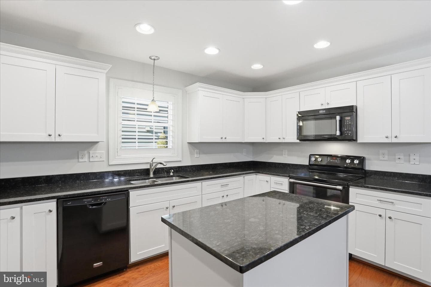 9723 Cobble Stone Court photo 9