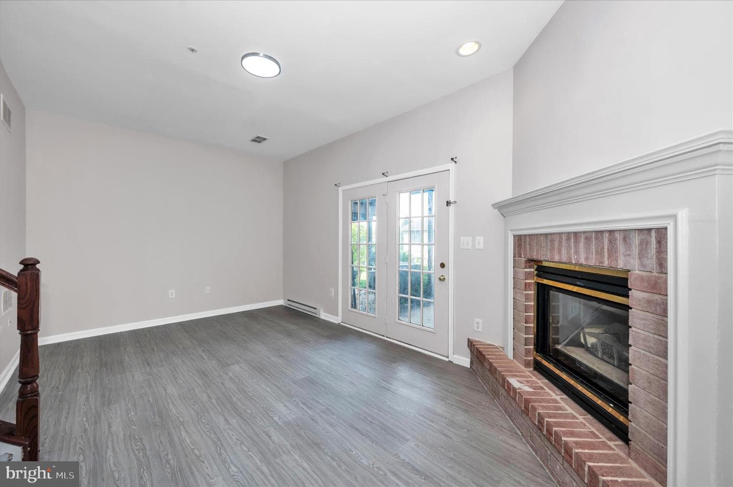 1261 Lindsay Lane photo 6
