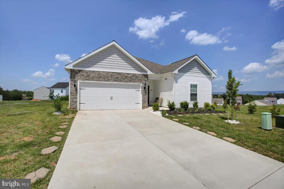 18732 Ballantyne Way photo 5