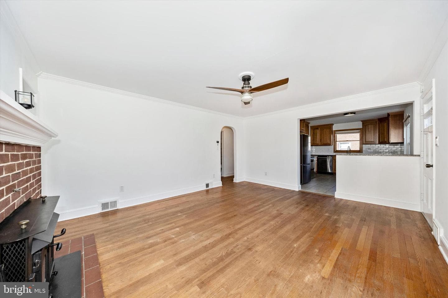 1001 Jefferson Boulevard photo 11