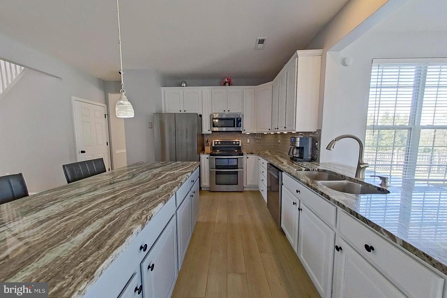 809 Brookridge Drive photo 10