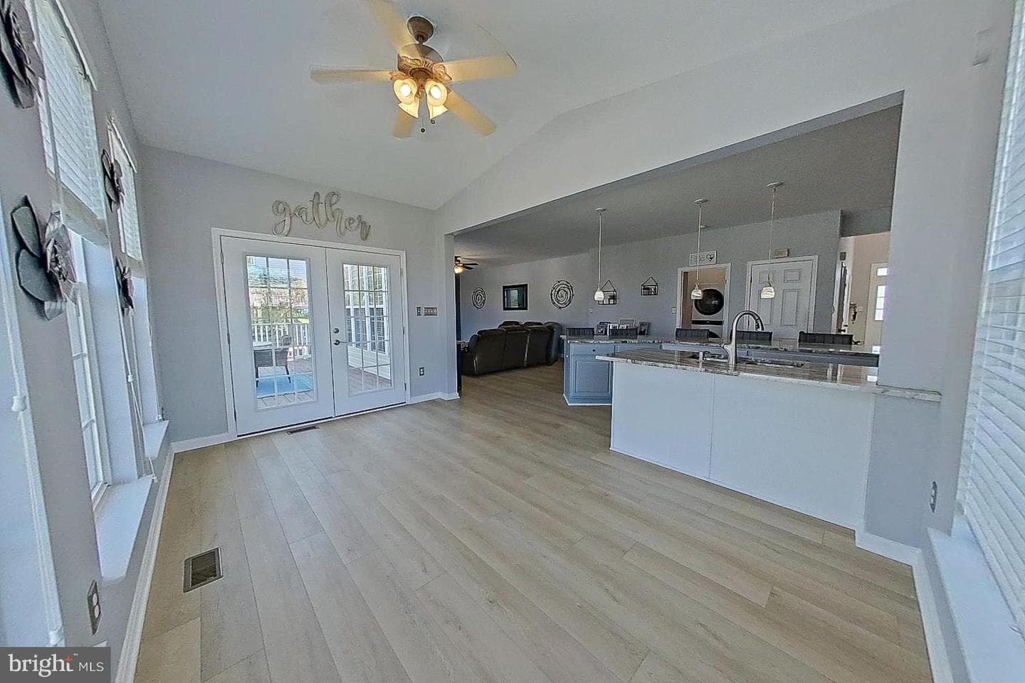 809 Brookridge Drive photo 19
