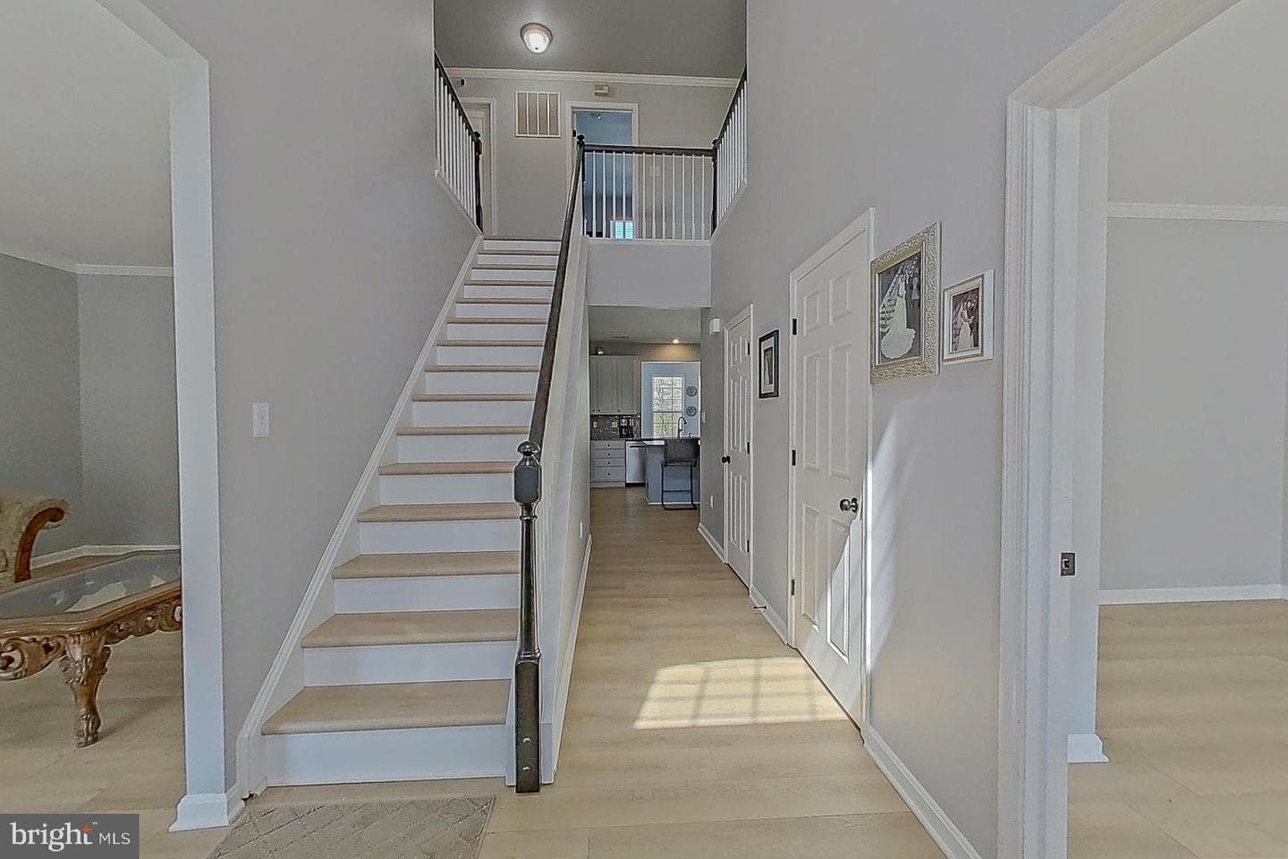 809 Brookridge Drive photo 4