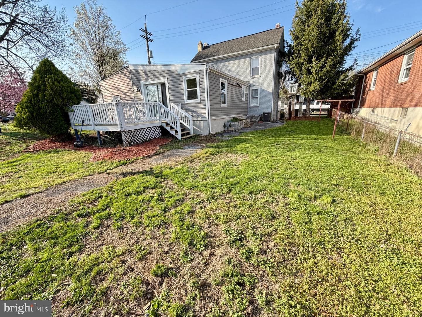 351 Liberty Street photo 17