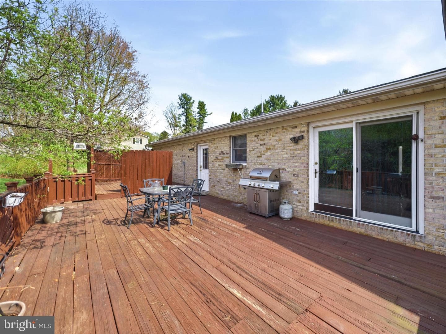8 Taylor Drive photo 14