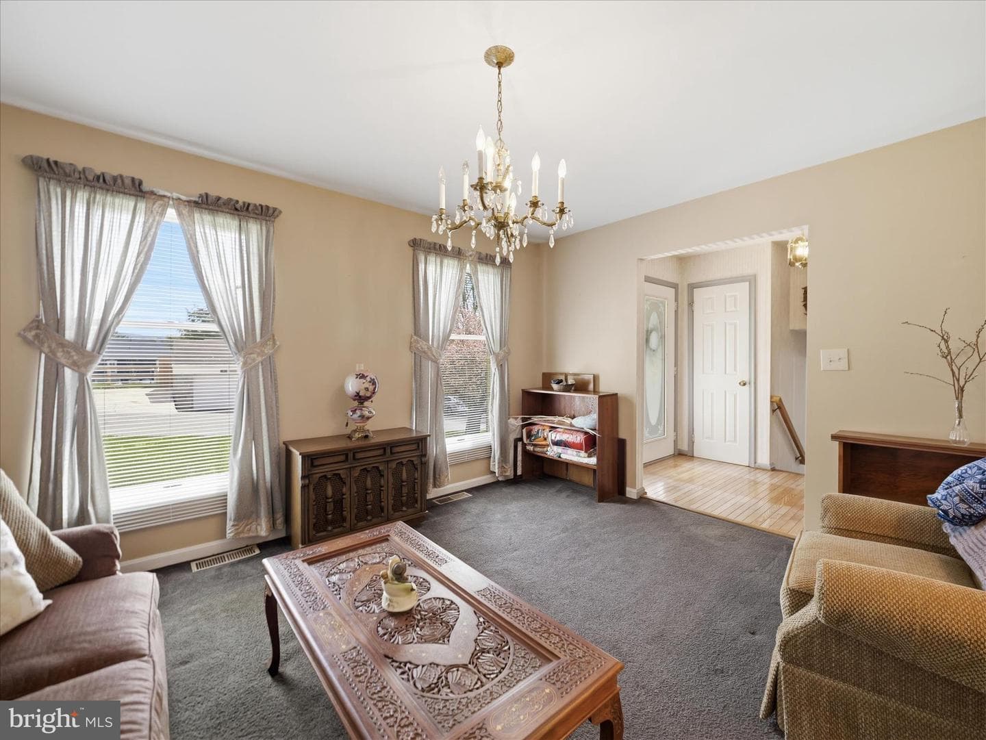 8 Taylor Drive photo 7