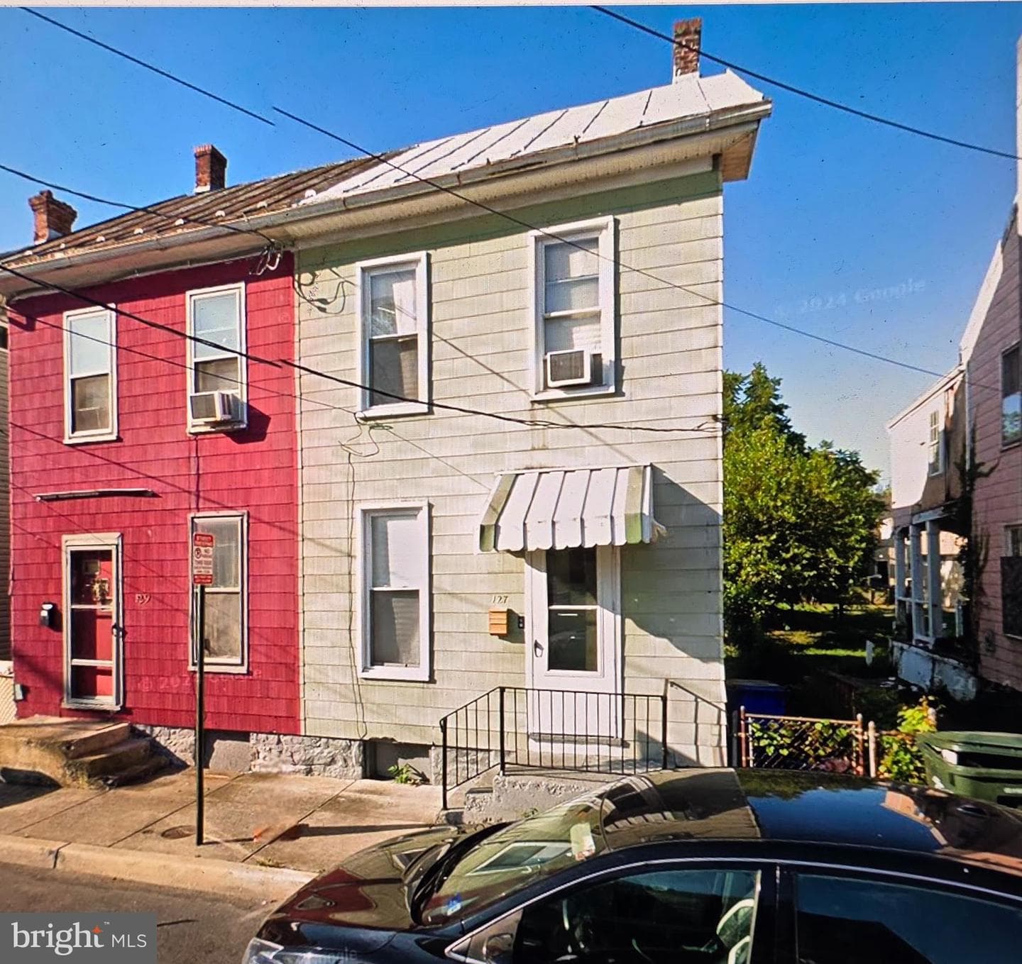127 E Lee Street