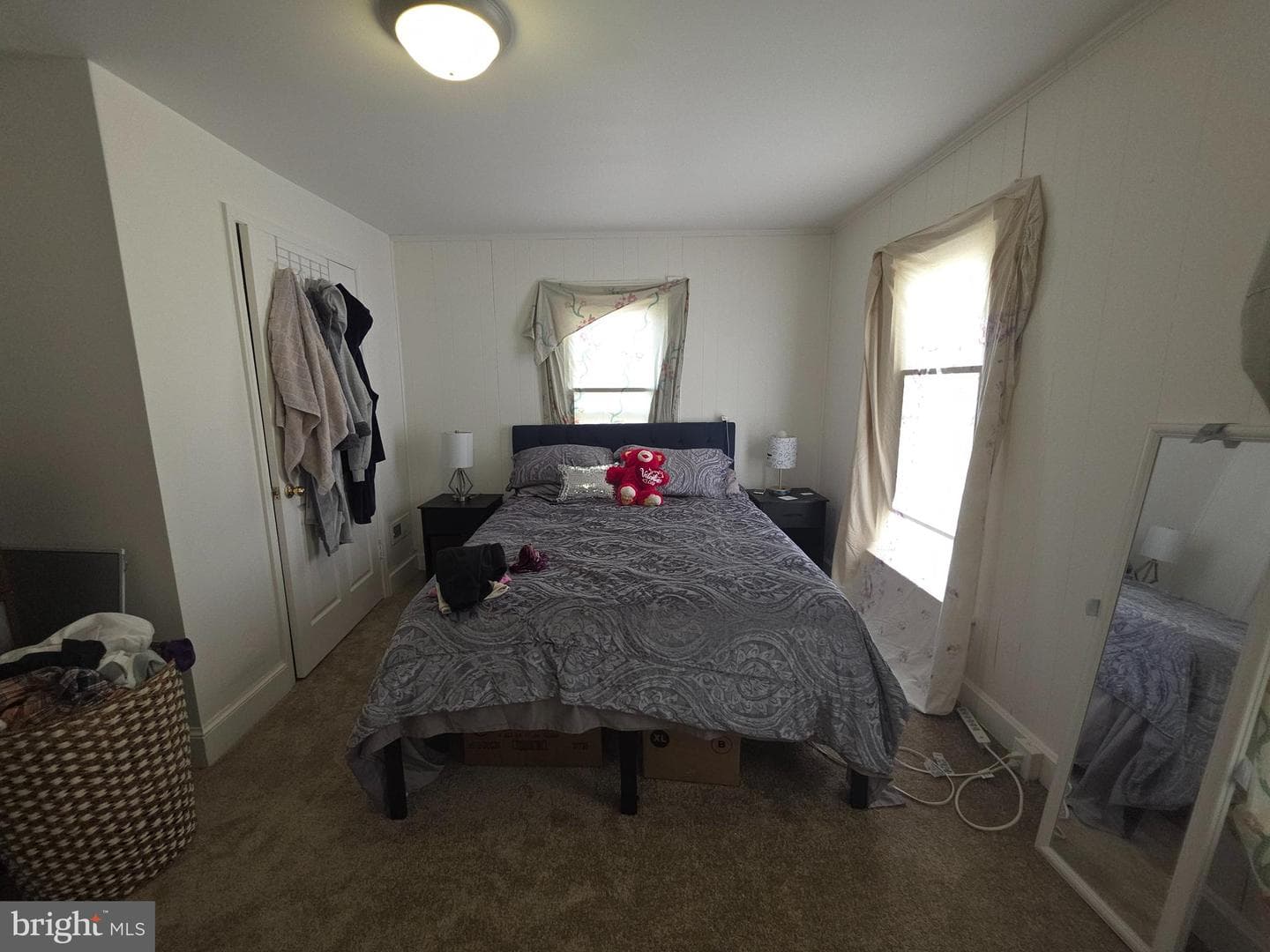 127 E Lee Street photo 16