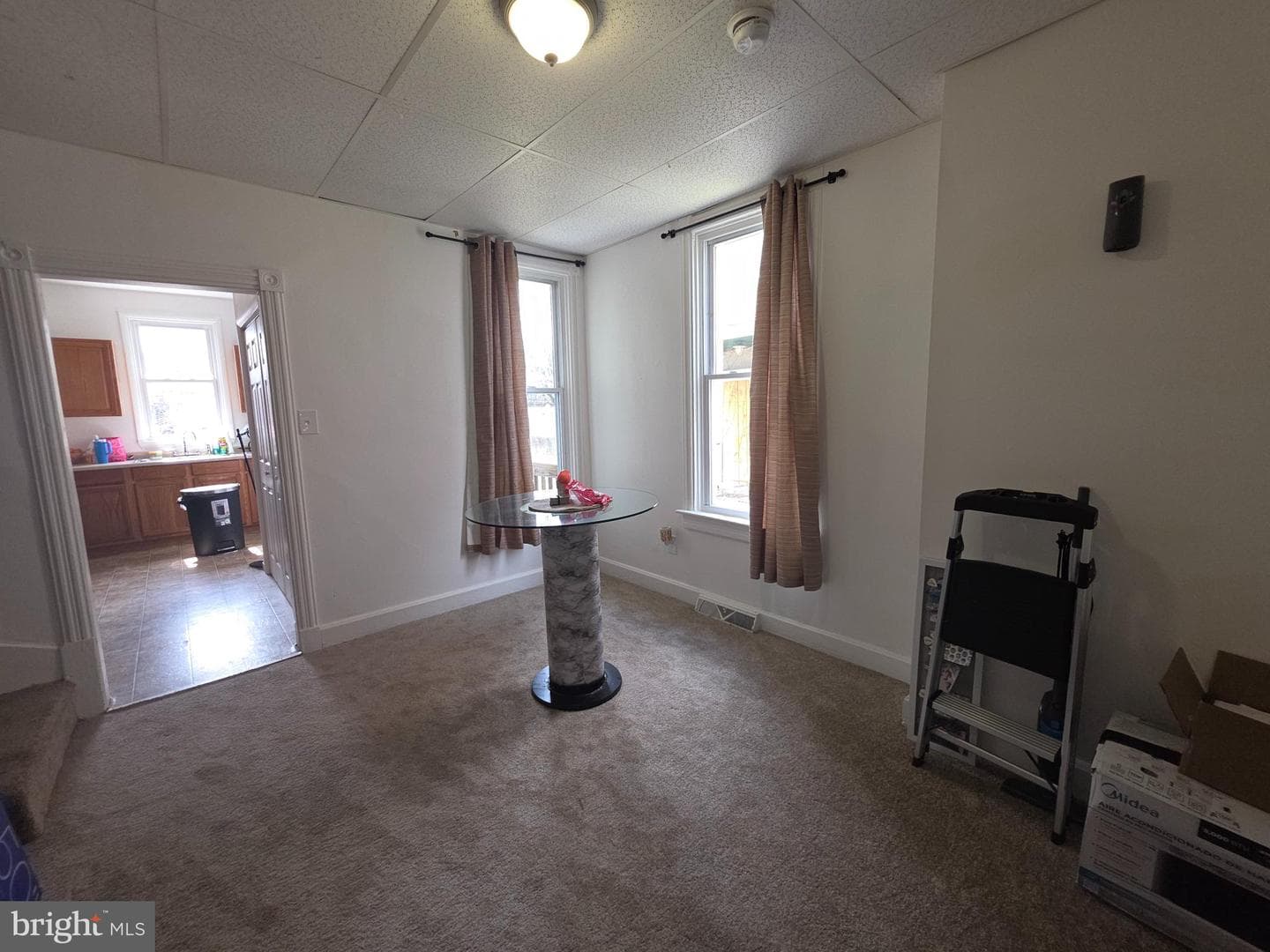 127 E Lee Street photo 5