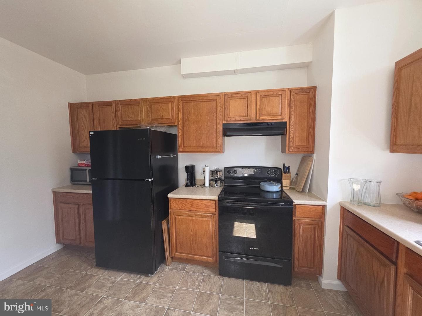127 E Lee Street photo 9
