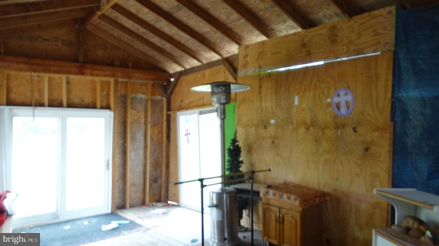 22209 Pondsville Road photo 38