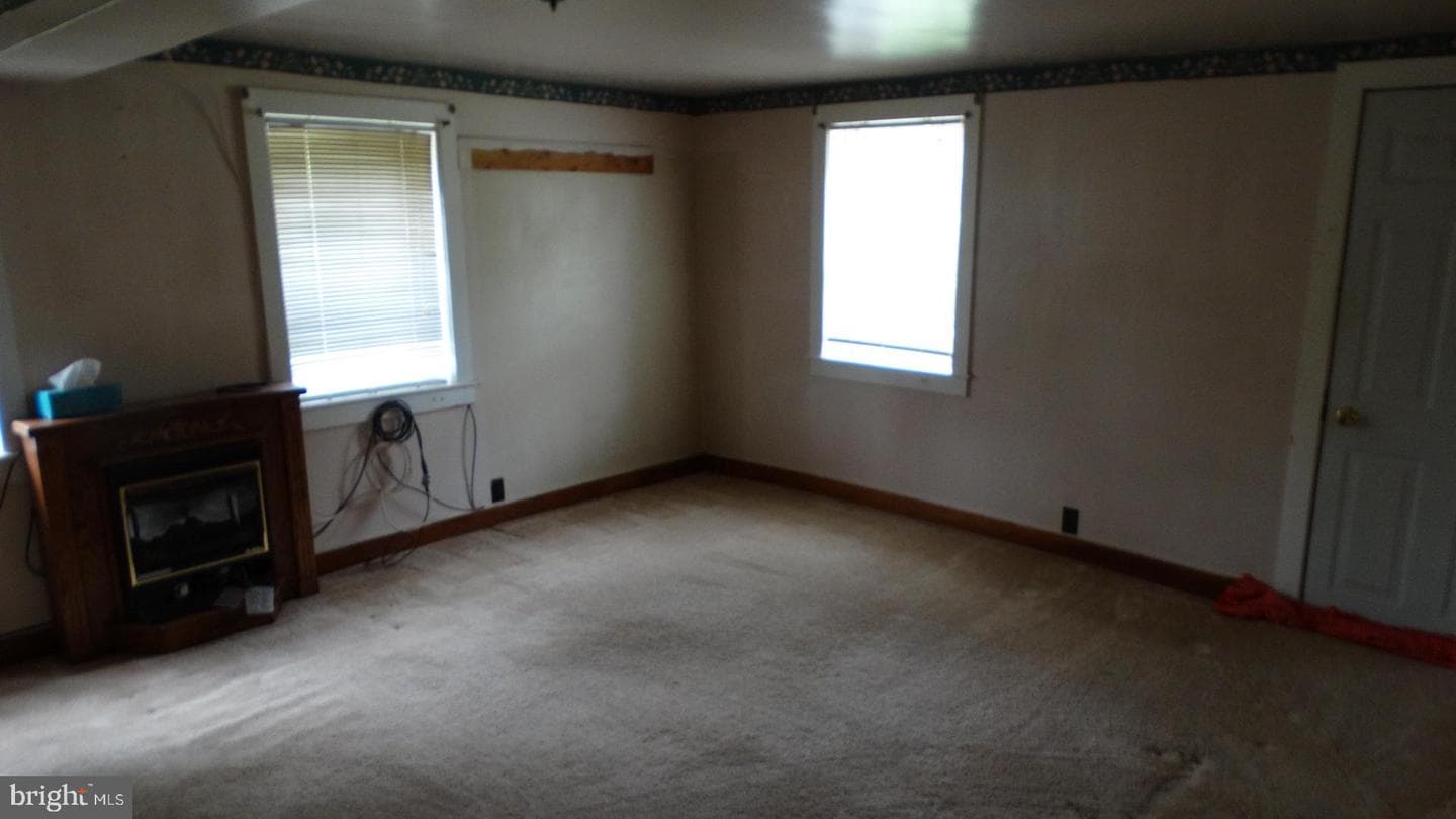 22209 Pondsville Road photo 53