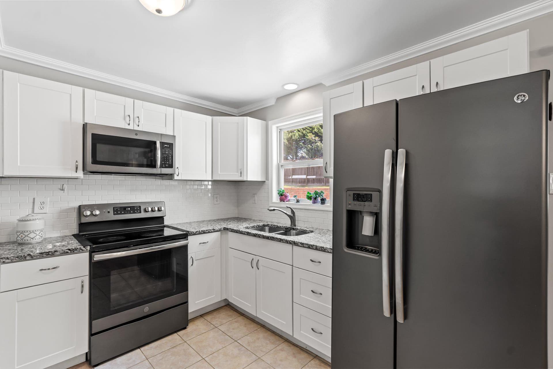 13810 Weber photo 16