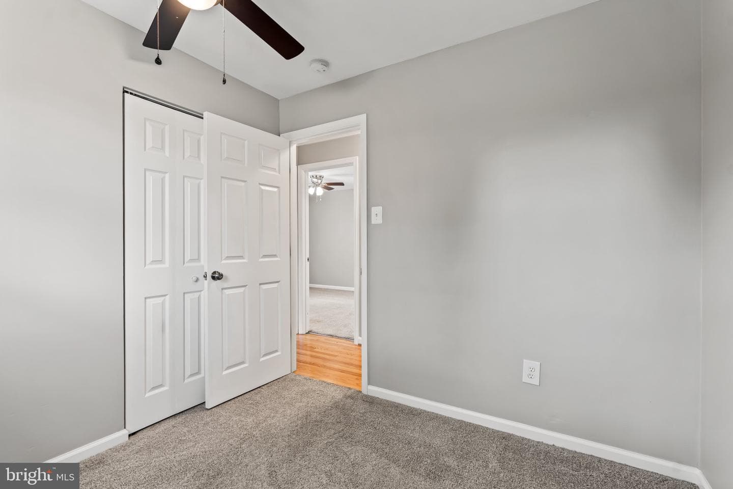 13810 Weber photo 29