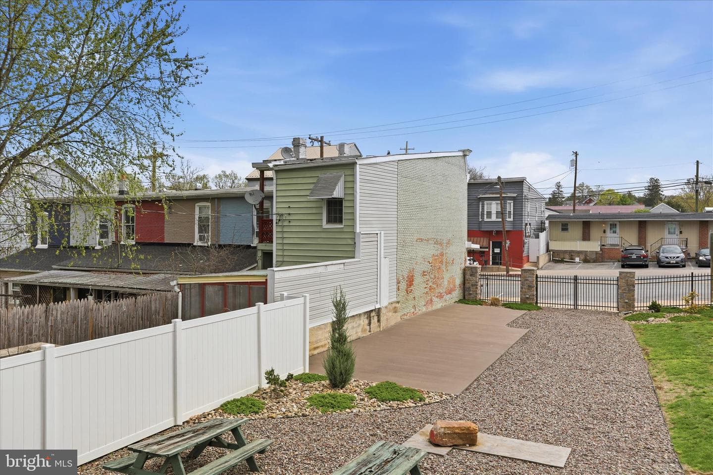 112 N Conococheague Street photo 16