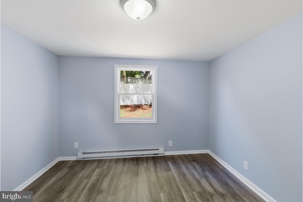 337 N Locust Street photo 12