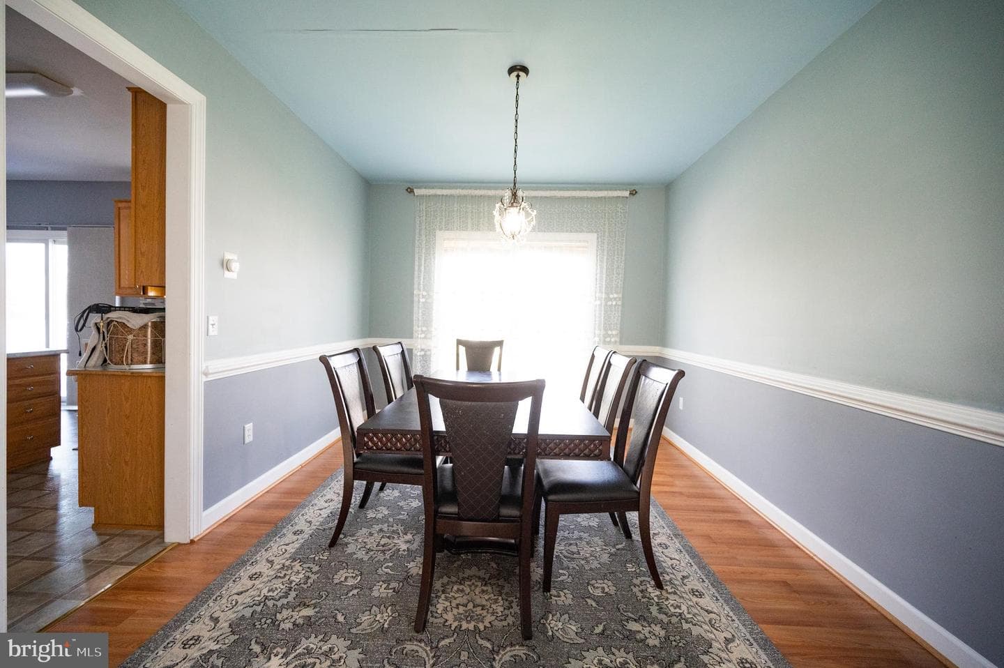 13558 Essex Drive photo 9