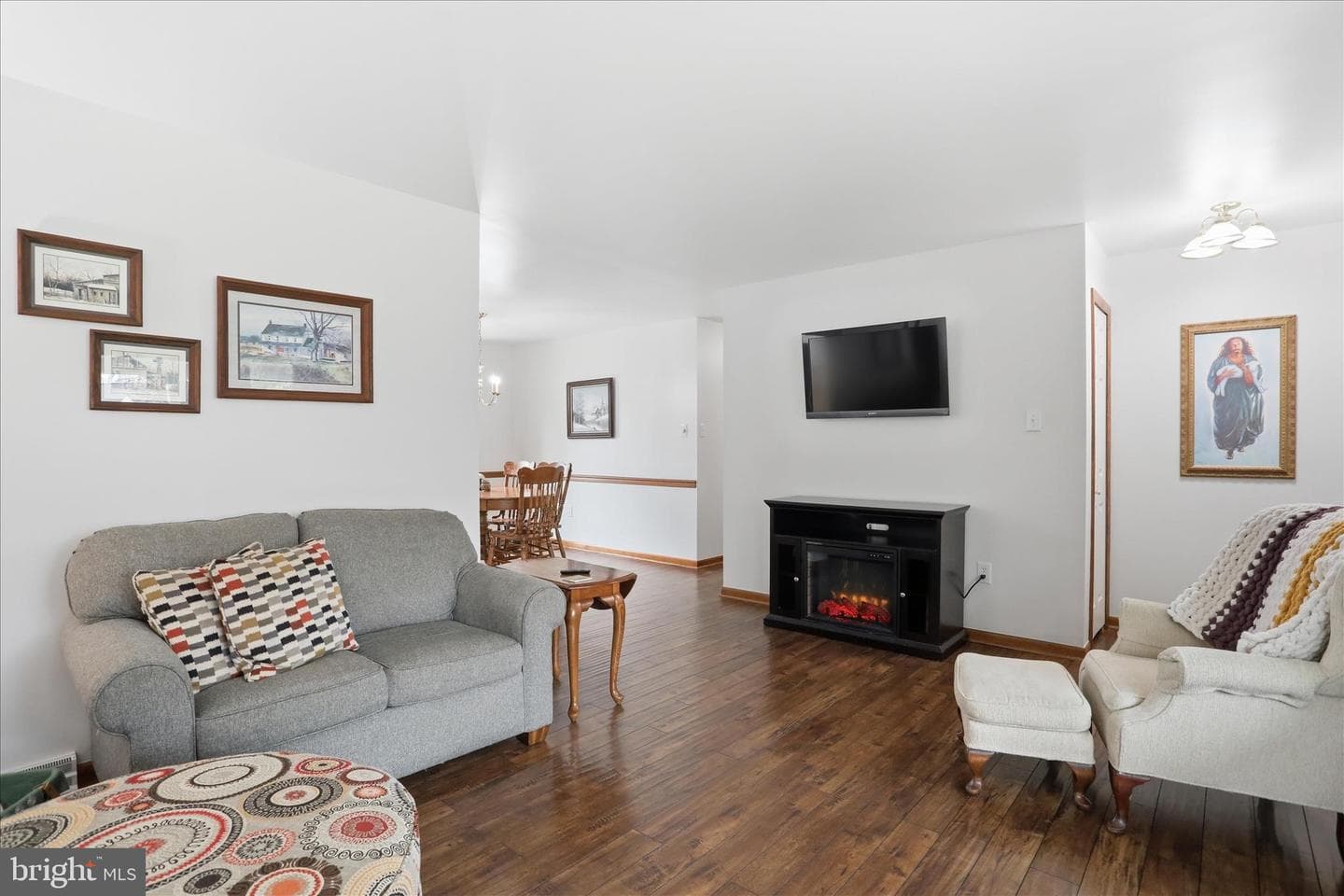 9 Dartmouth Drive photo 35