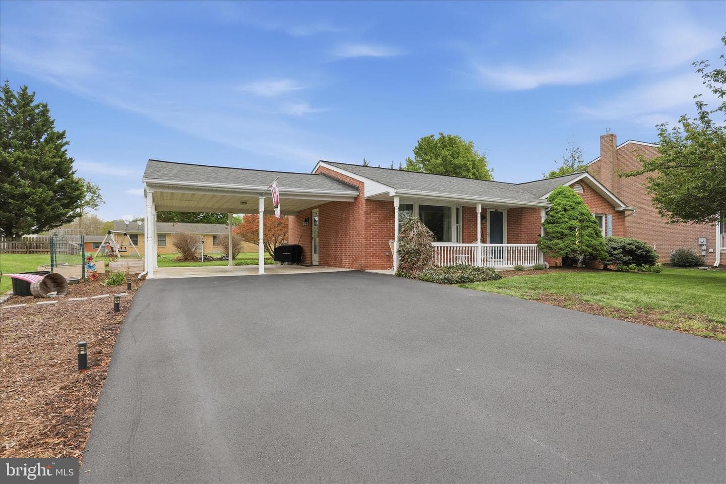 9 Dartmouth Drive photo 4