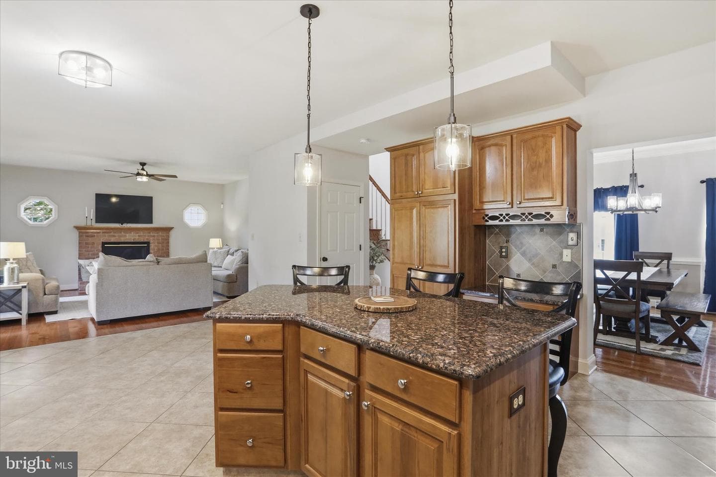 220 Montclair Court photo 13