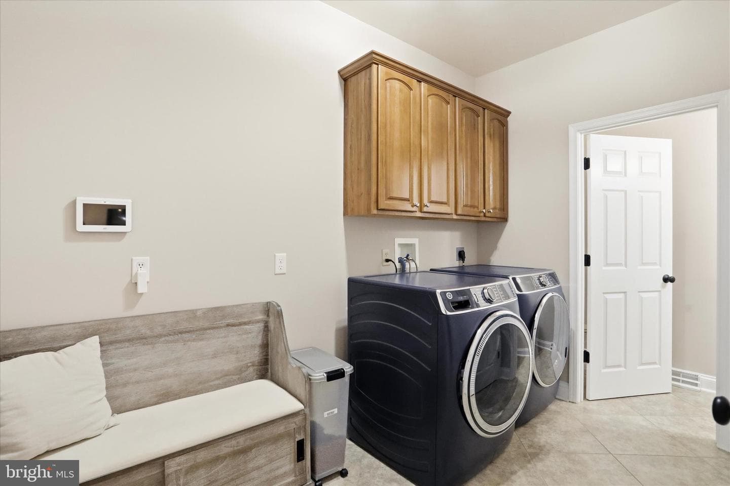 220 Montclair Court photo 20