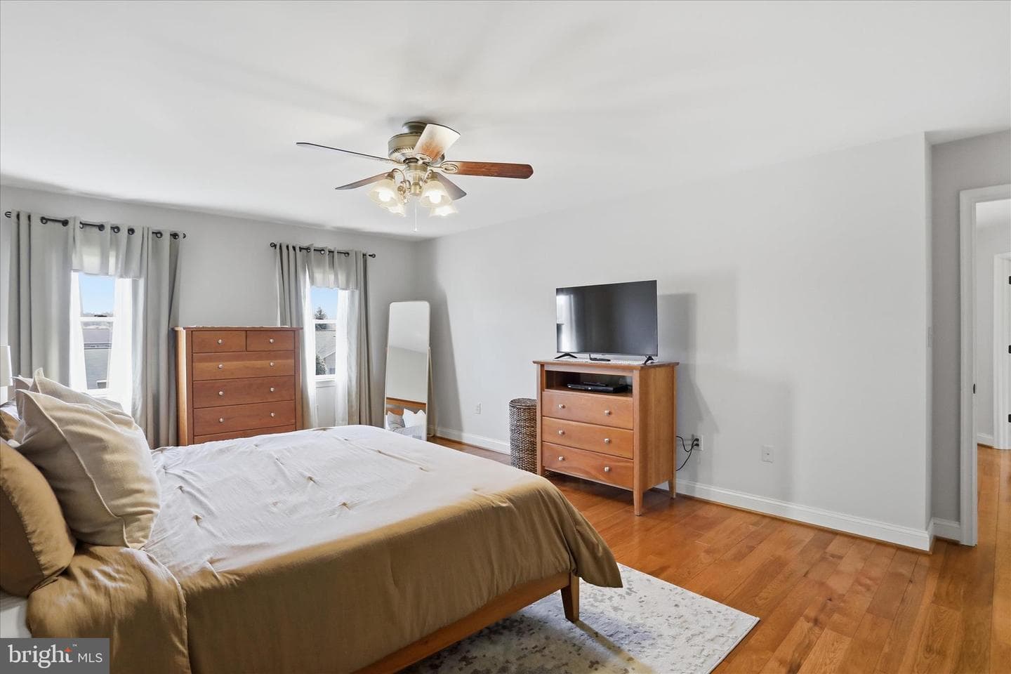 220 Montclair Court photo 23
