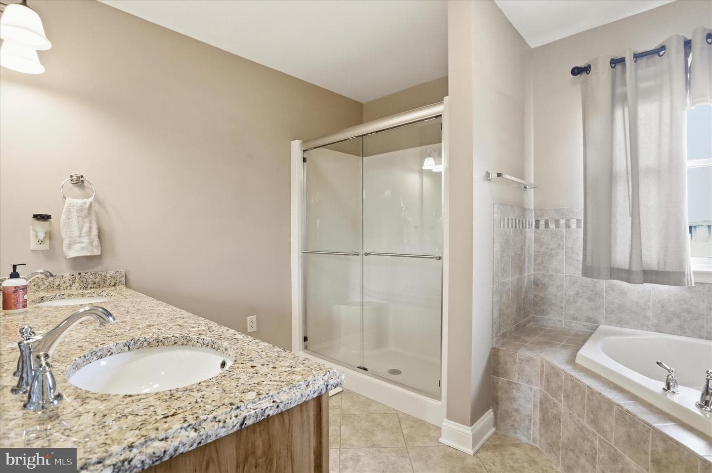 220 Montclair Court photo 26