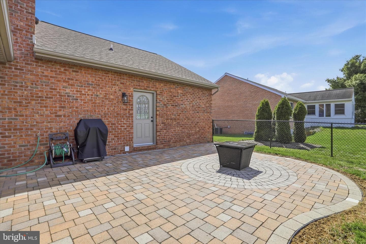 220 Montclair Court photo 43