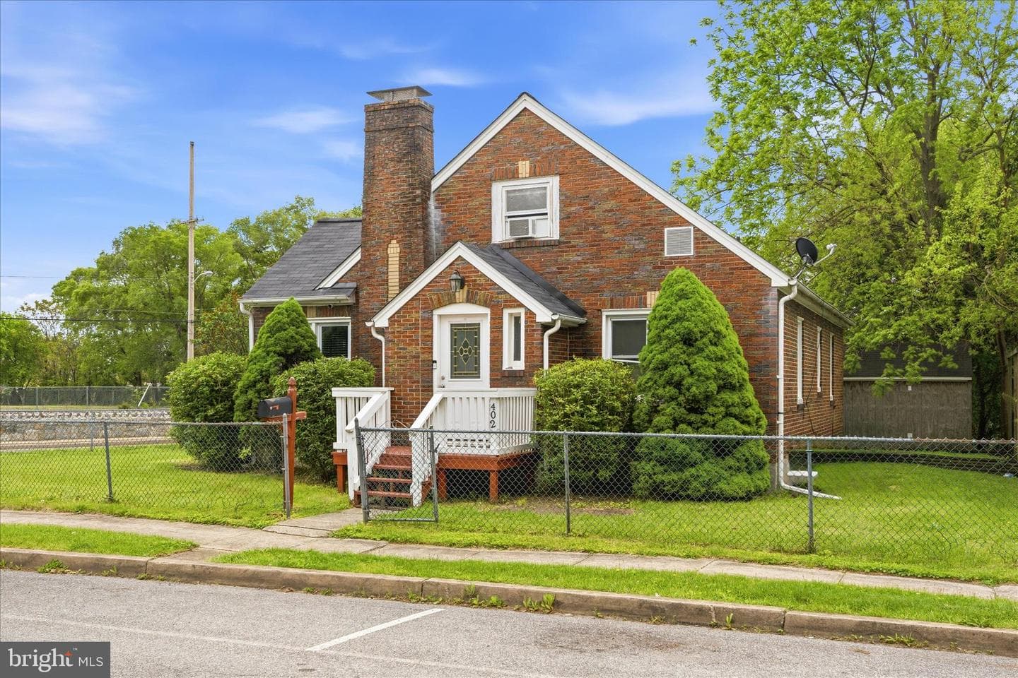 402 Guilford Avenue photo 21