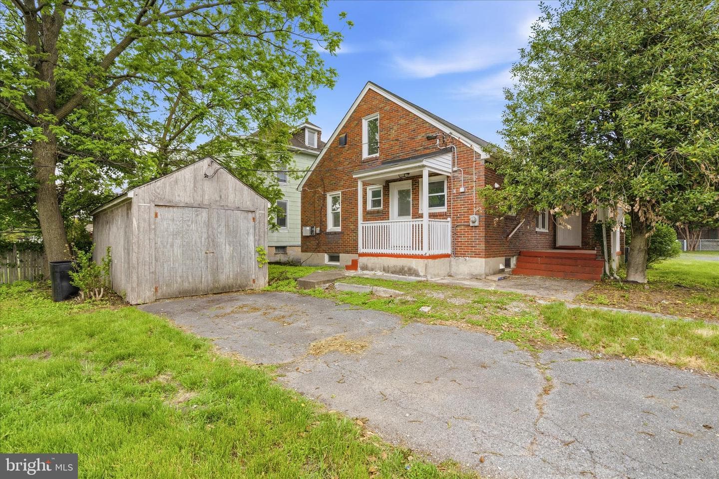 402 Guilford Avenue photo 27