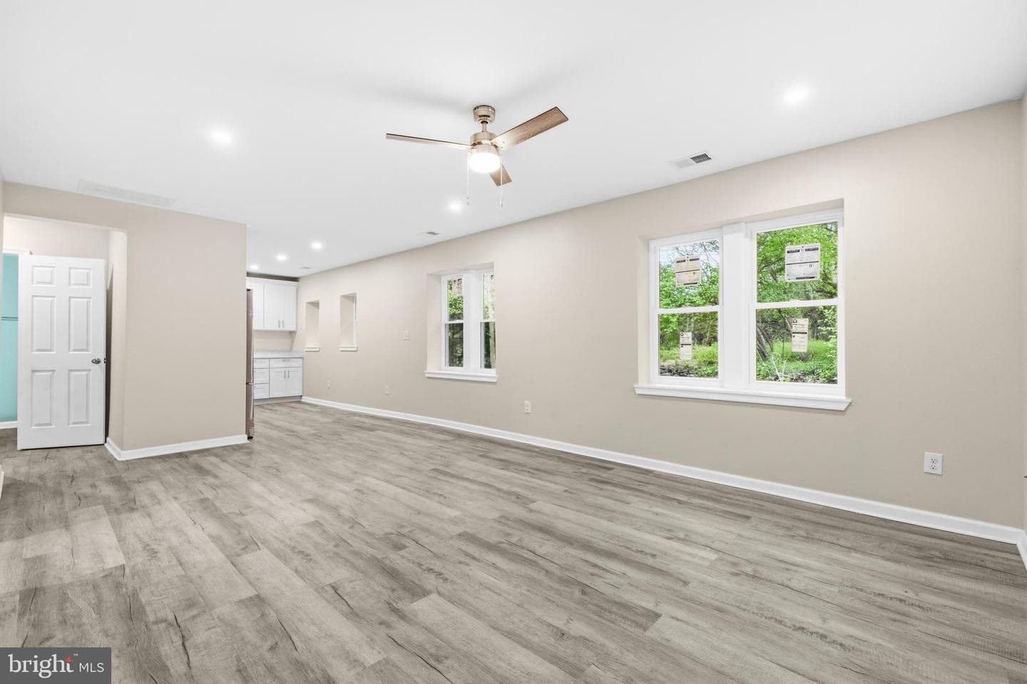 11901 Sun Valley Drive photo 4