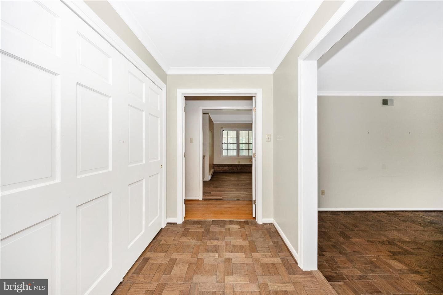 19103 Woodhill Drive photo 7