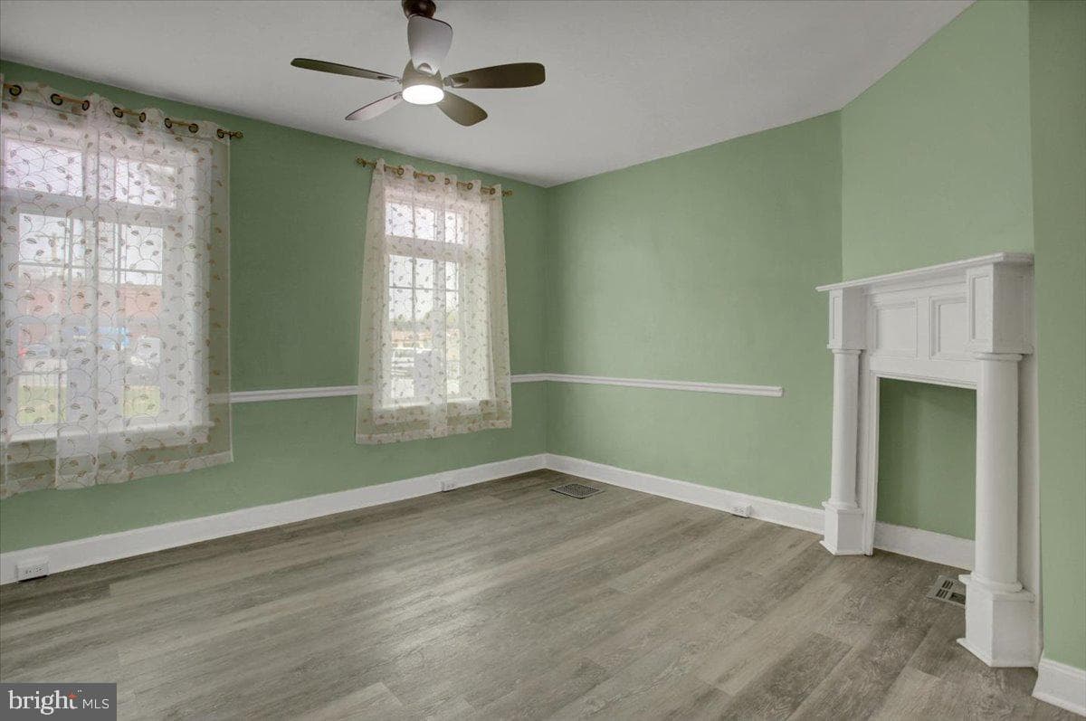 131 W Church Street photo 5