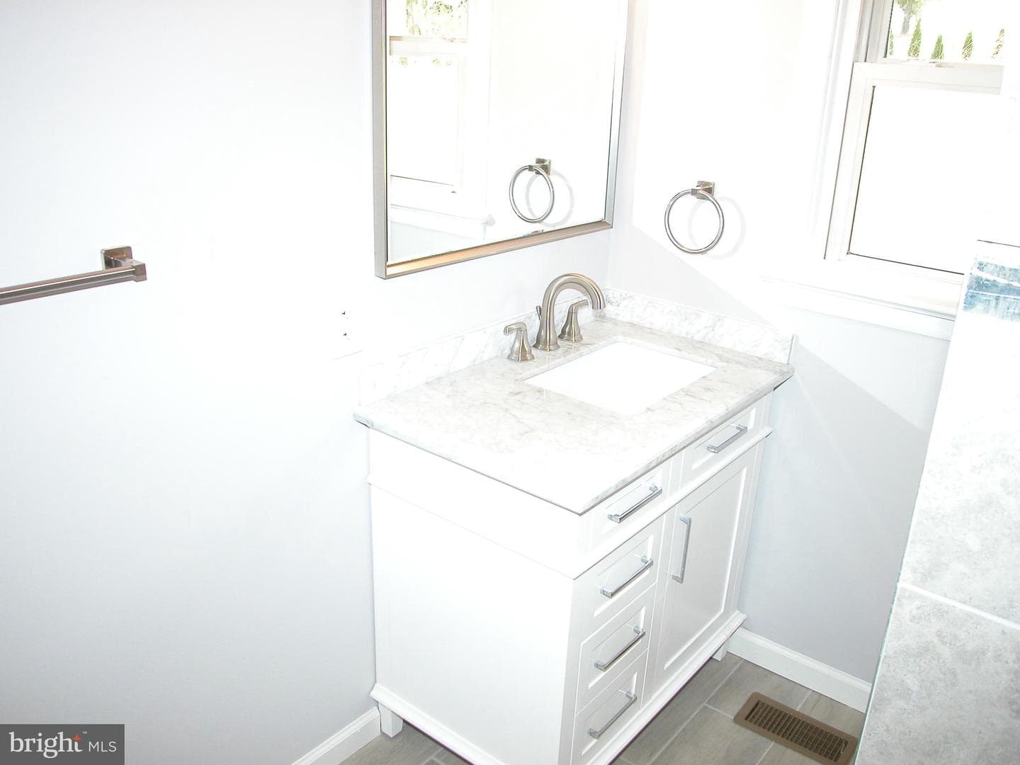 7504 Millstone Road photo 16