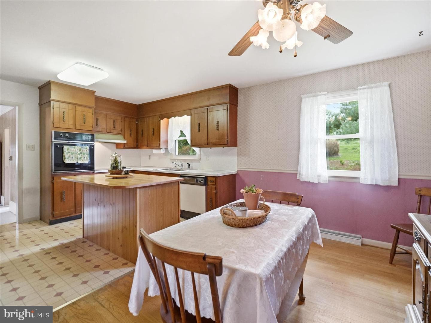 9720 Fernwood Lane photo 9