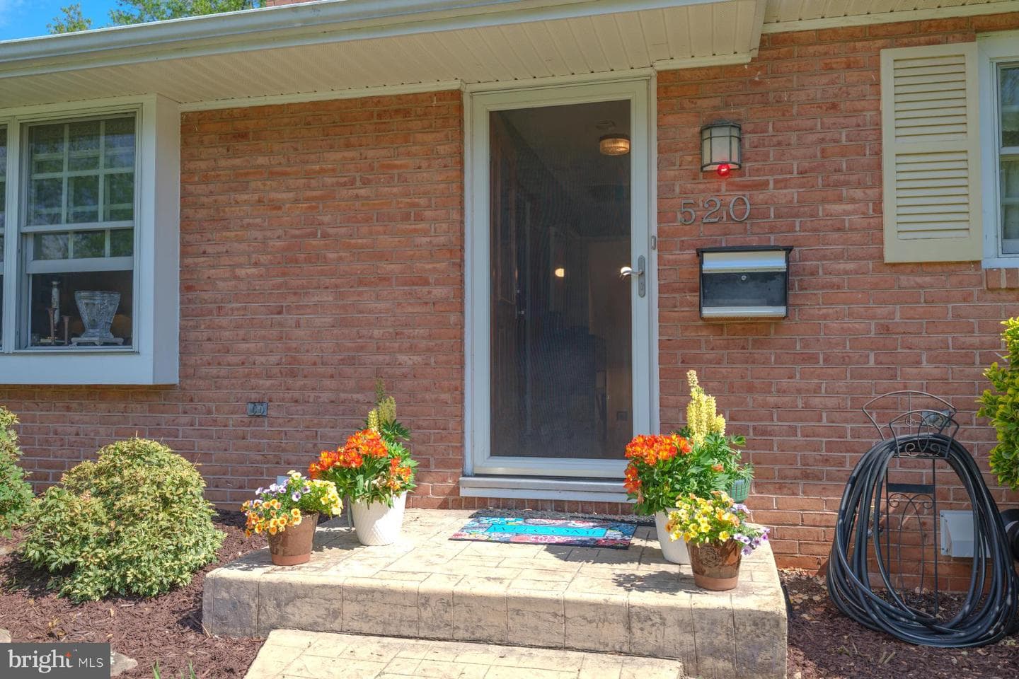 520 May Street photo 6
