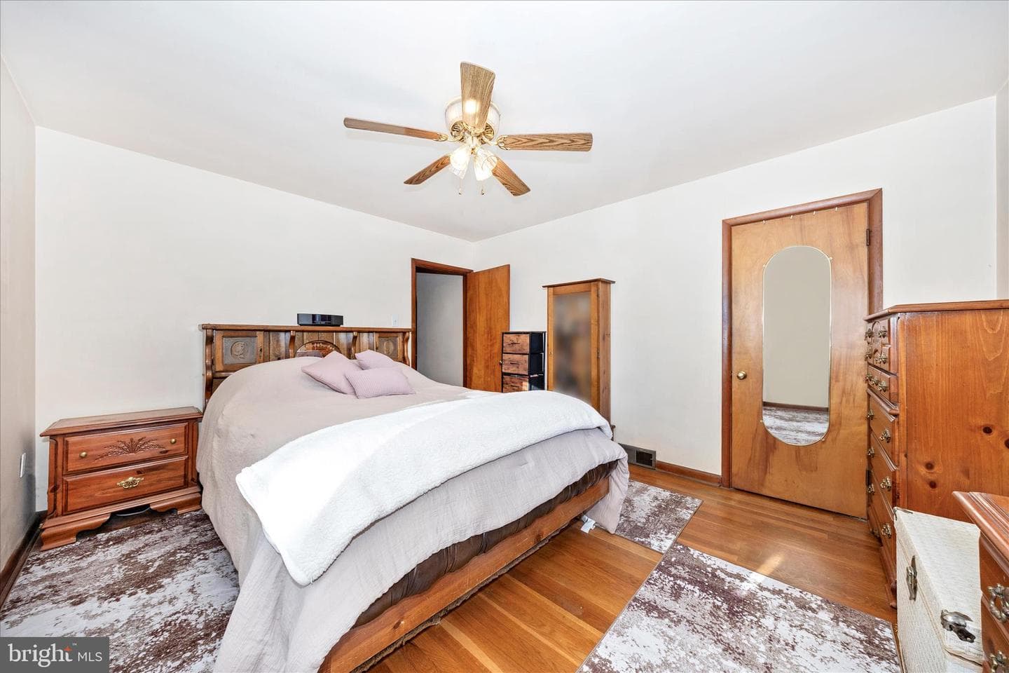 3 E Chestnut Street photo 26