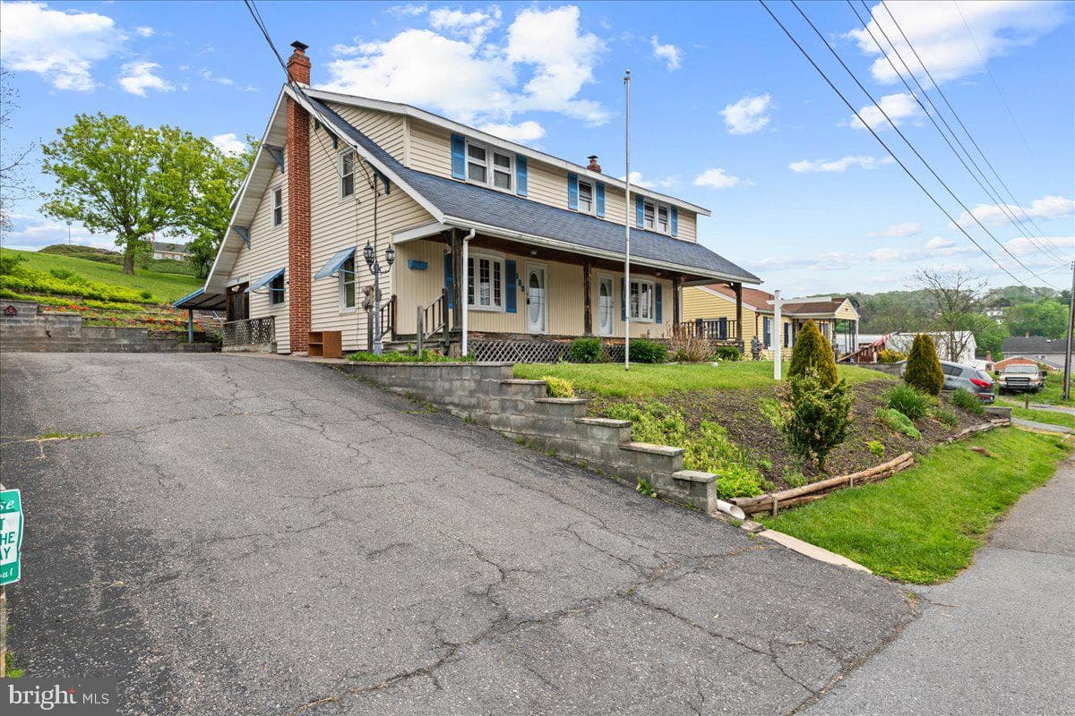 132 Washington Street photo 2