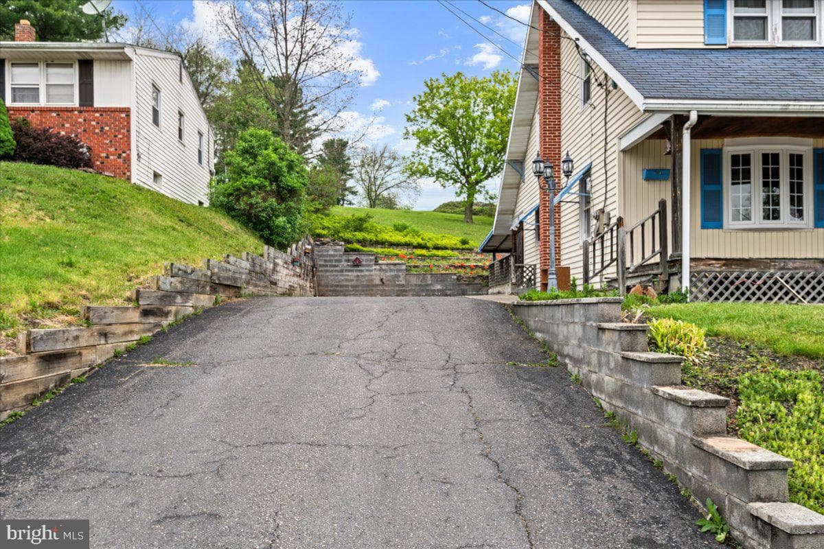 132 Washington Street photo 3