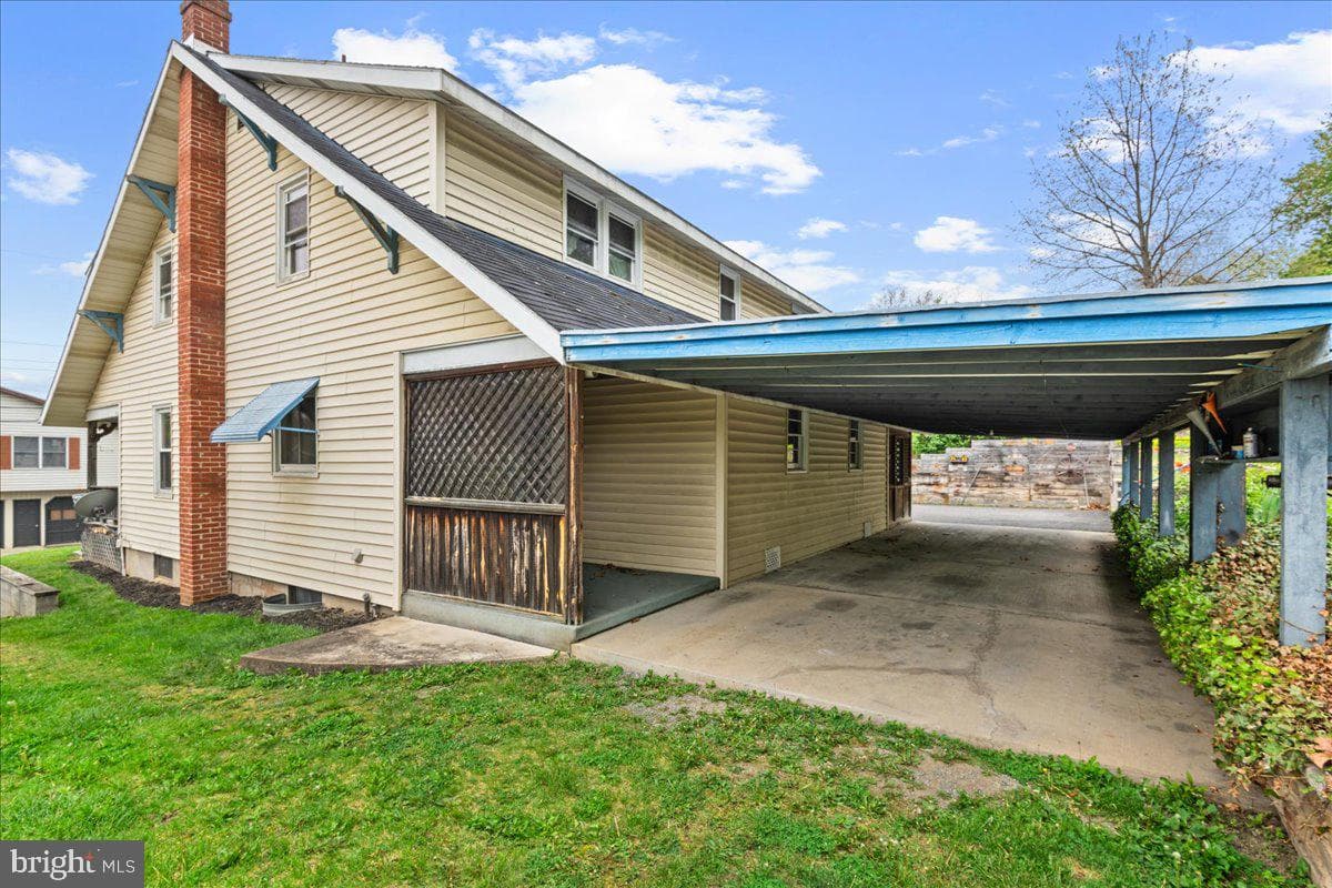 132 Washington Street photo 5