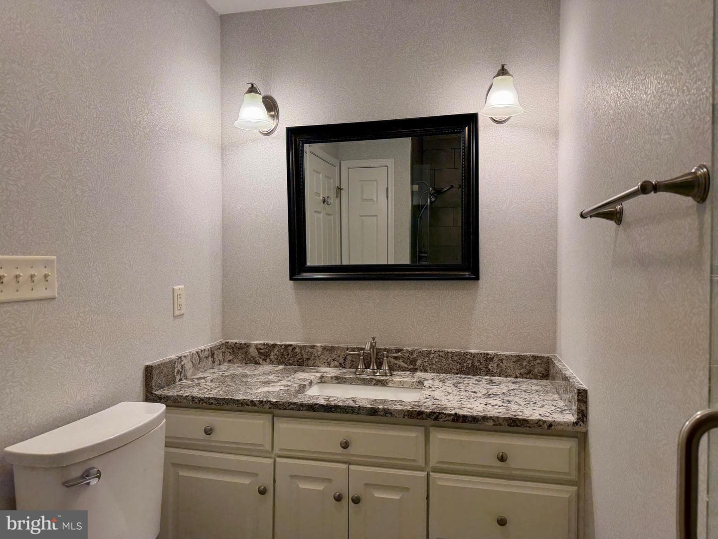 129 Chantilly Court photo 27