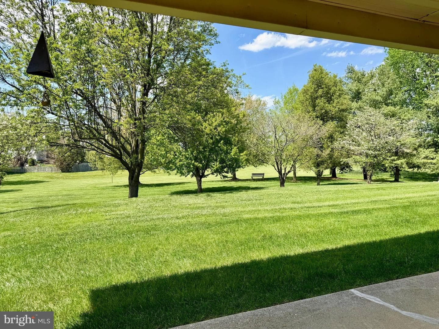 129 Chantilly Court photo 36