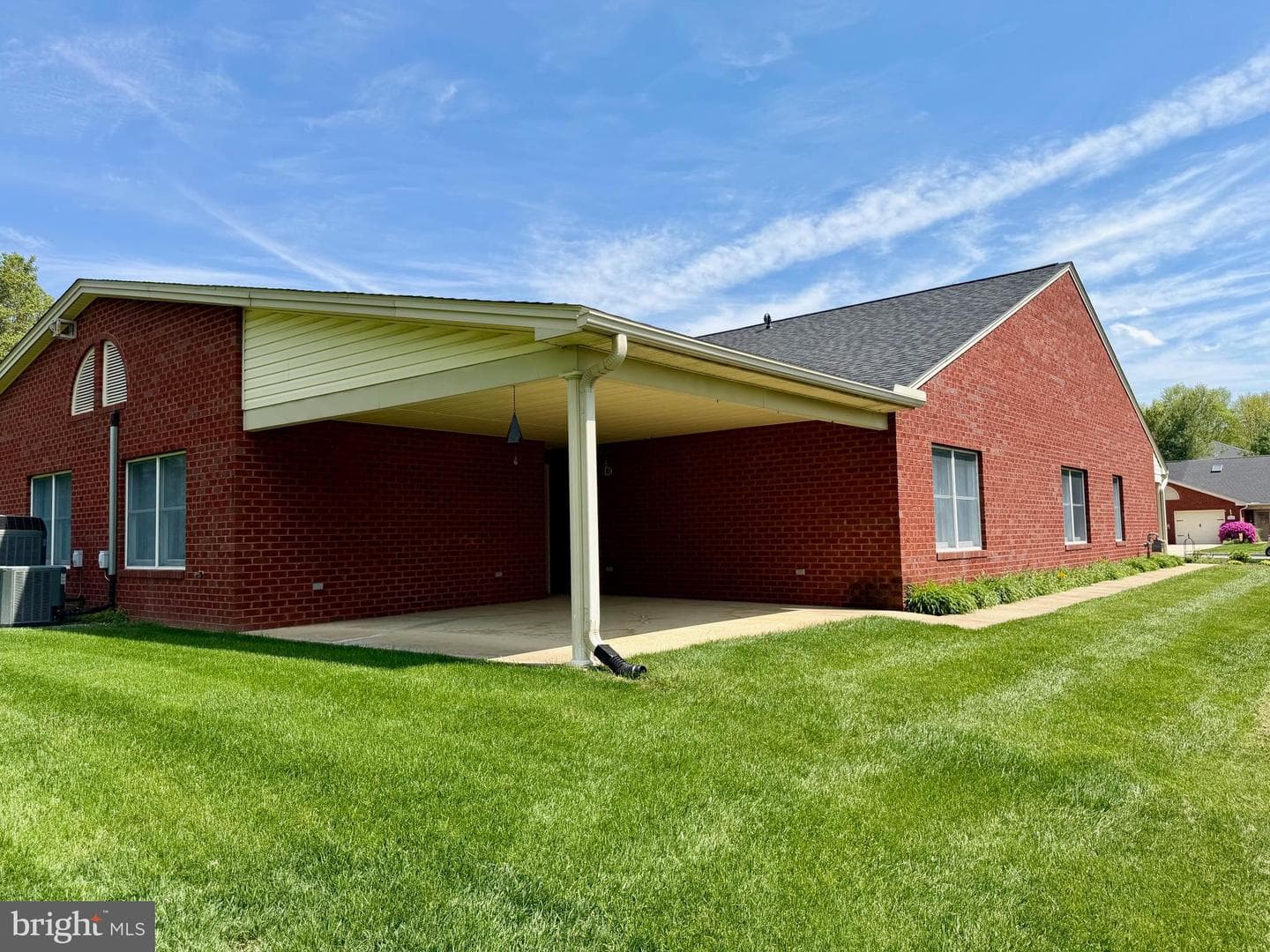 129 Chantilly Court photo 38