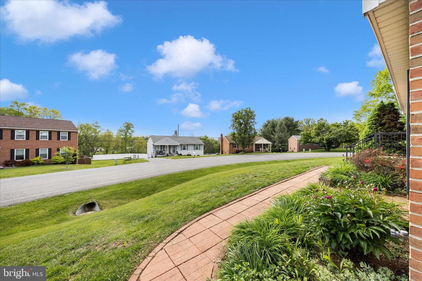 21 Carriage Hill Drive photo 36