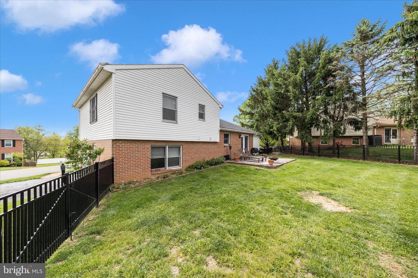 21 Carriage Hill Drive photo 40